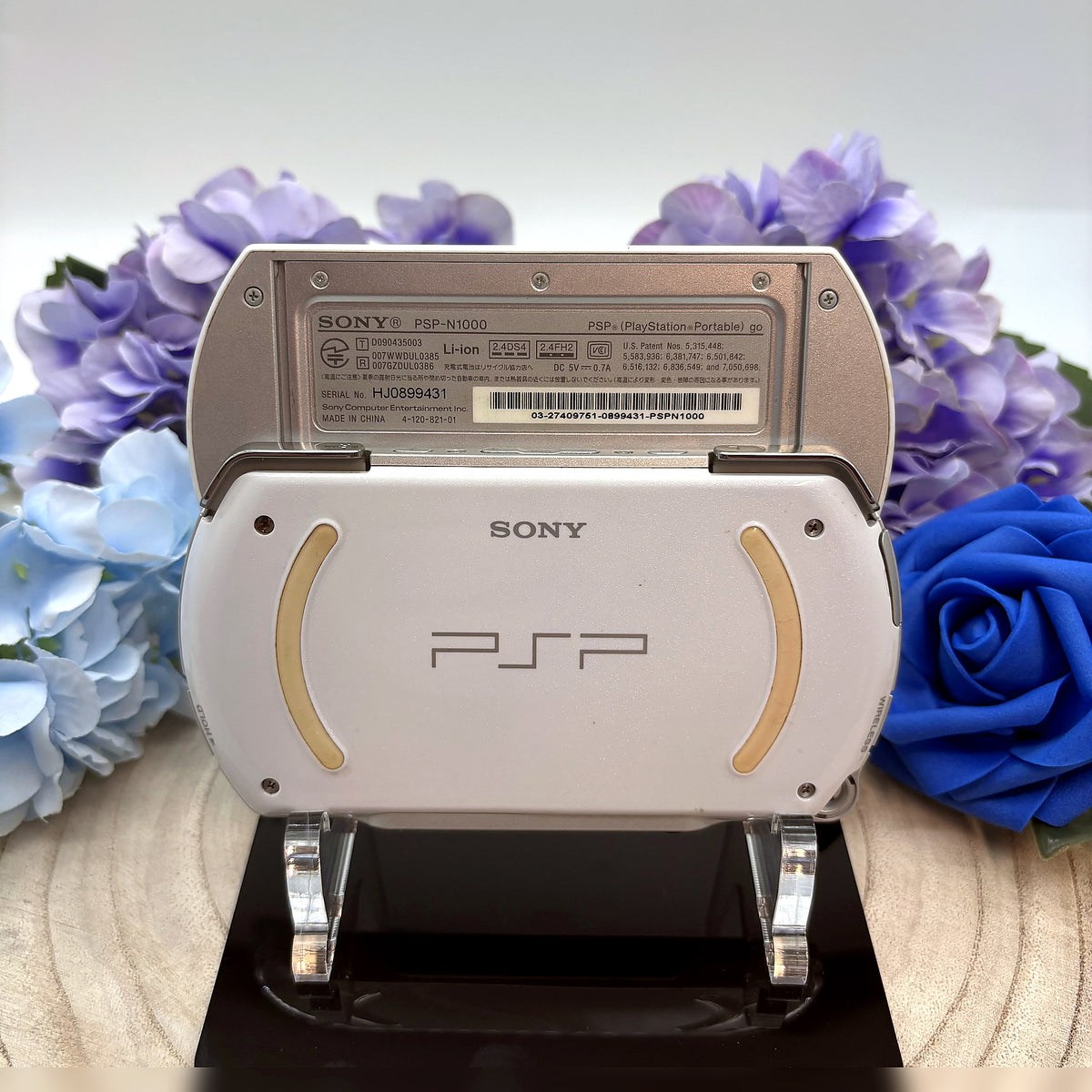 PSP Go N1000 in weiß Rückansicht
