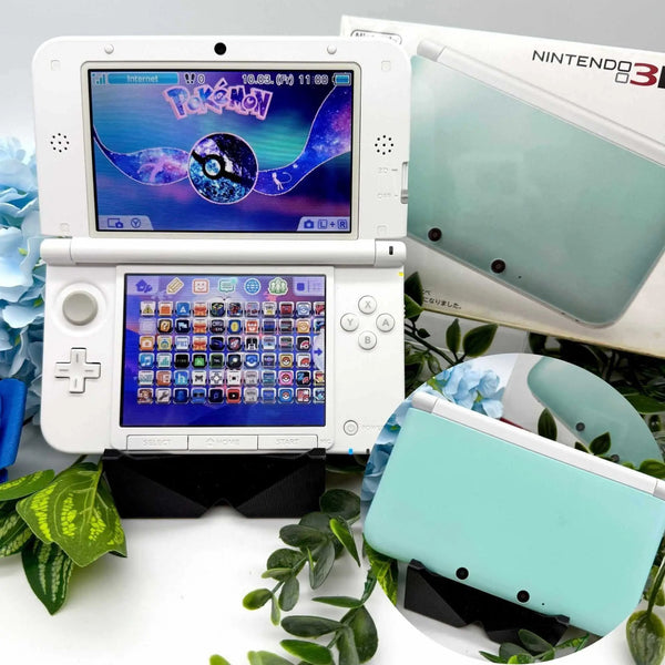 Nintendo 3DS XL white mint